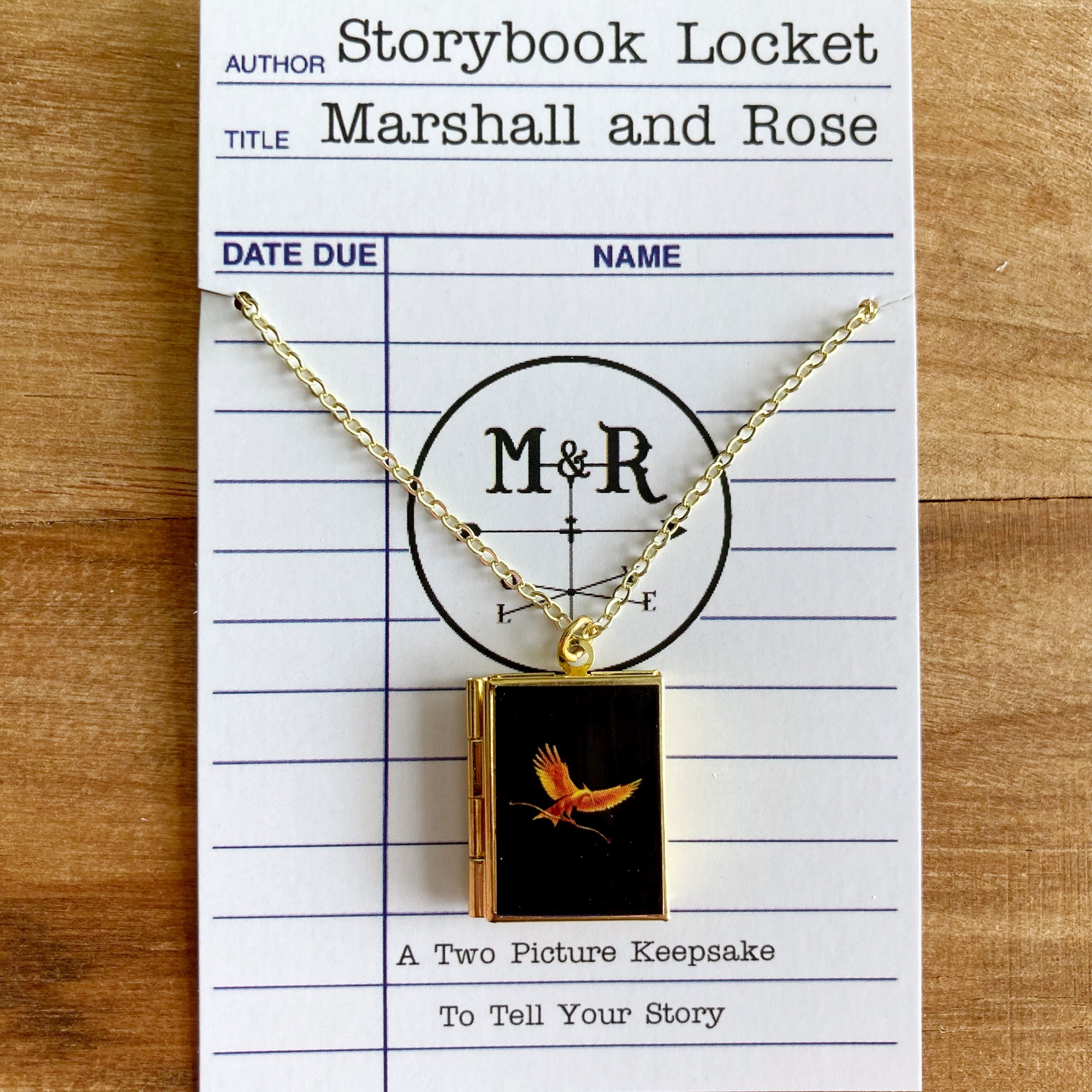 小物 Antique l Hunger The Hunger Games Storybook Locket Necklace- Collector's Edition